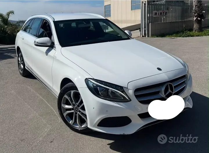 Mercedes-Benz C220
