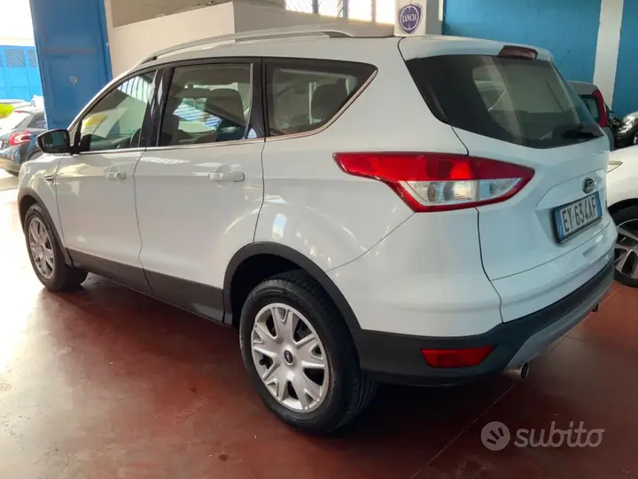 Ford Kuga 2015 photo 4