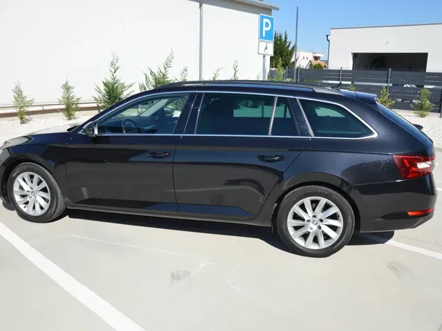 Skoda Superb Combi
