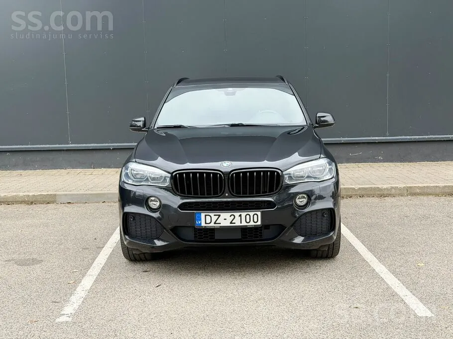 BMW X5 2018 photo 2