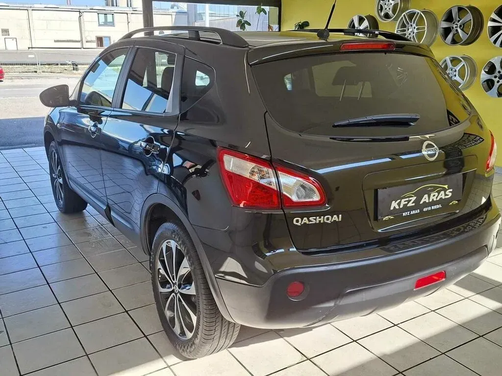 Nissan Qashqai 2013 photo 2