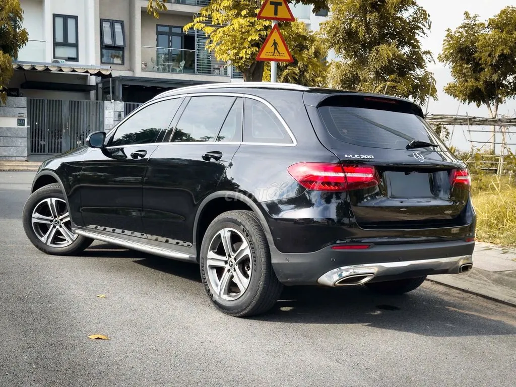 Mercedes-Benz Glc 2018 photo 4