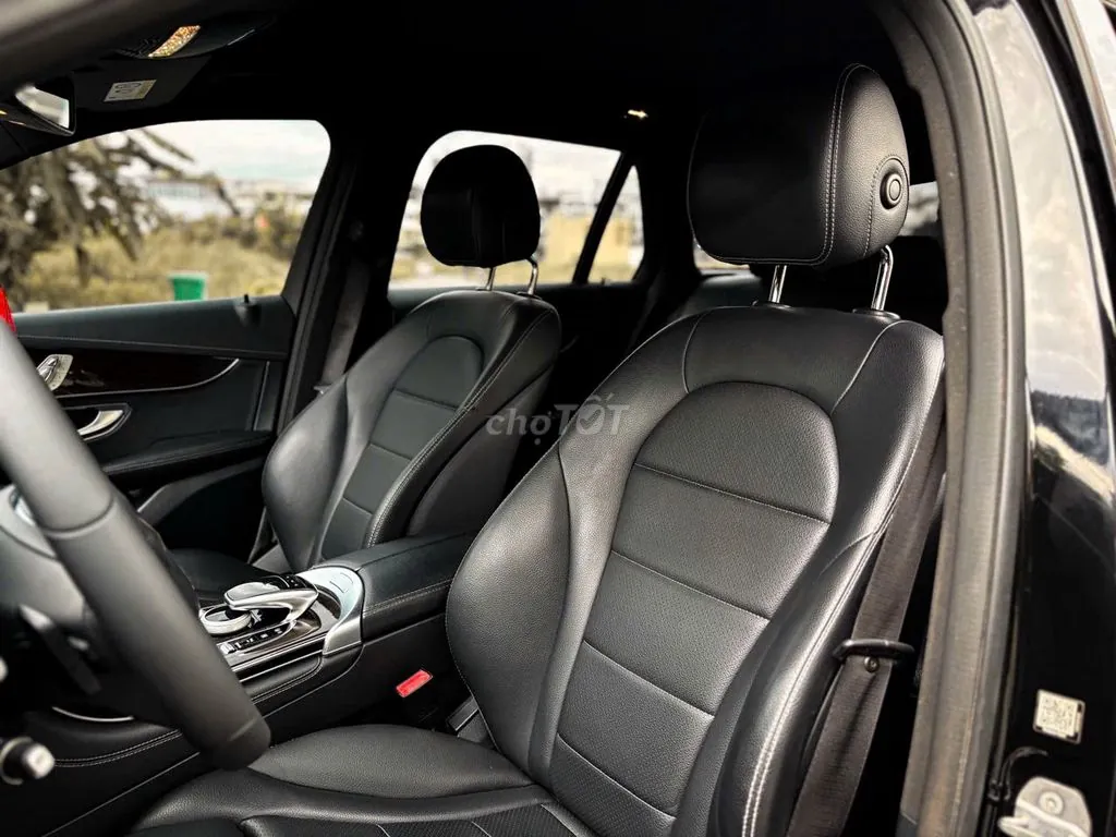 Mercedes-Benz Glc 2018 photo 5