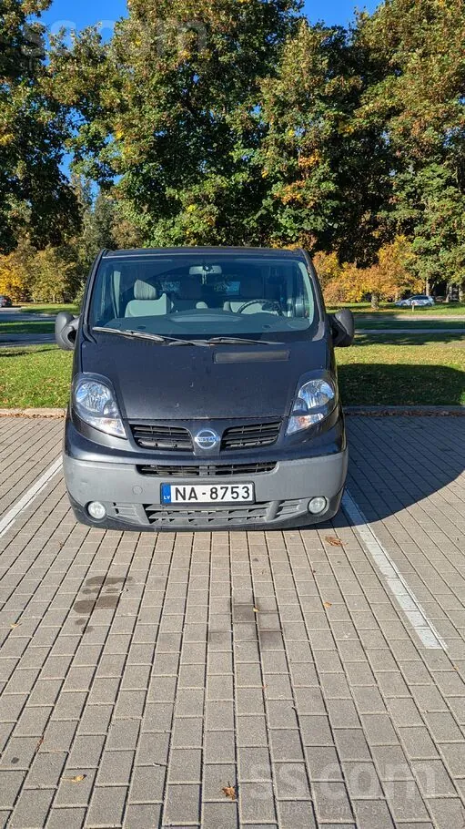 Nissan Primastar 2011 photo 2