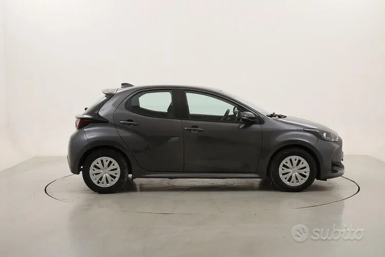 Toyota Yaris 2022 photo 3