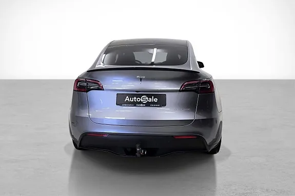 Tesla Model Y 2023 photo 5