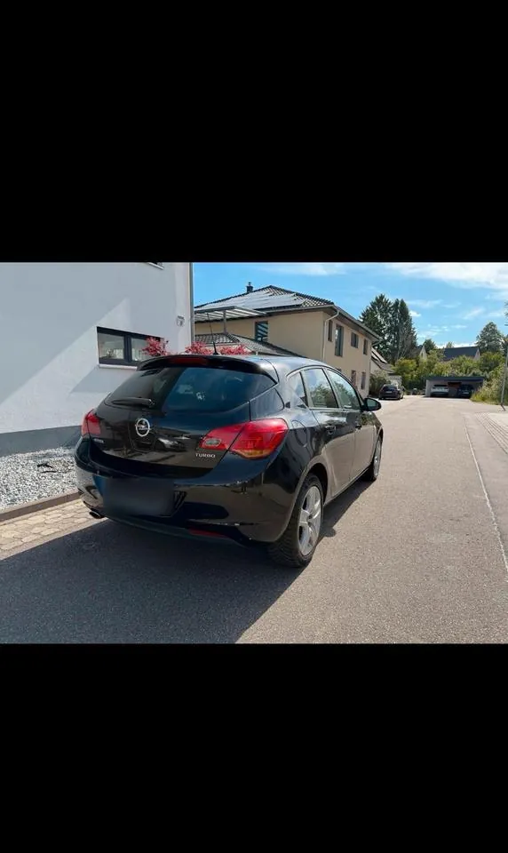 Opel Astra J