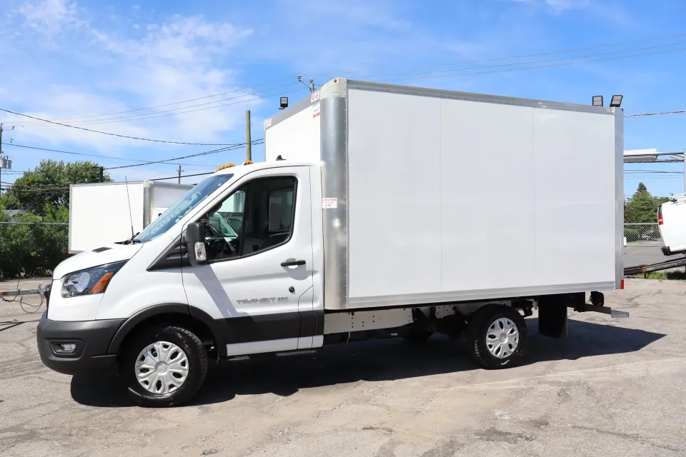 Ford Transit 2023 photo 4