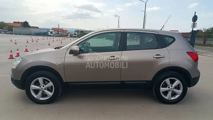Nissan Qashqai 2009 photo 2