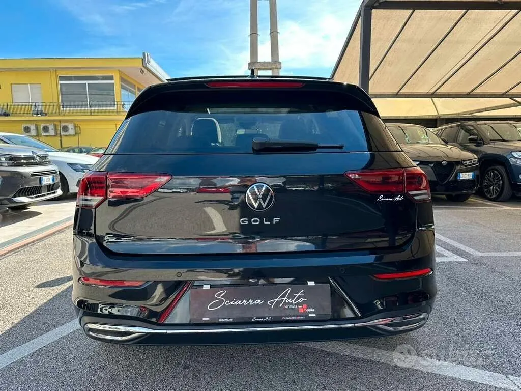 Volkswagen Golf 2023 photo 3