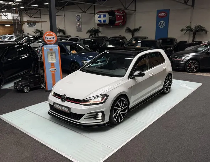 Volkswagen Golf 2017 photo 3