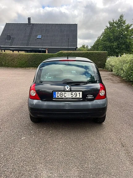 Renault Clio 2006 photo 4