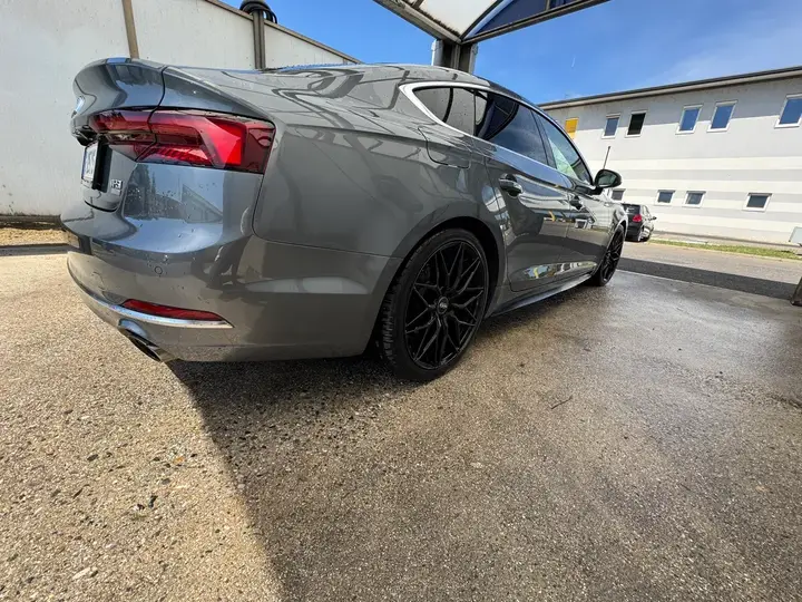 Audi A5 2018 photo 2