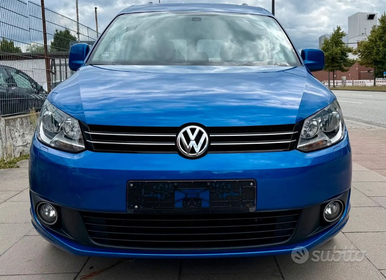 Volkswagen Caddy 2012 photo 2