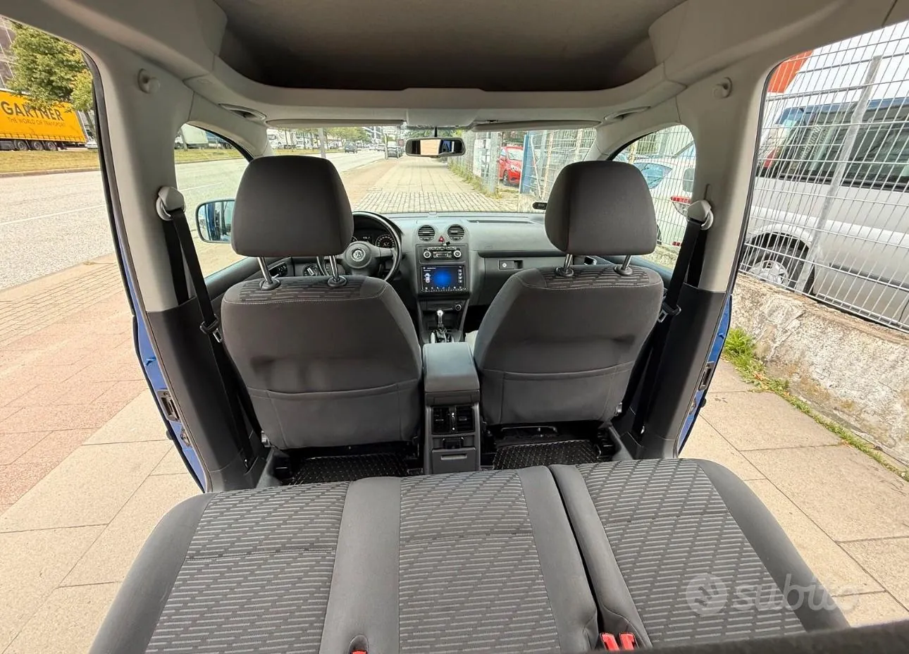 Volkswagen Caddy 2012 photo 3
