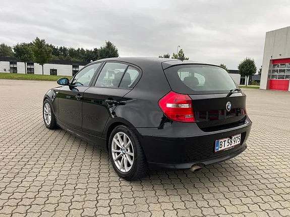 BMW 118D 2008 photo 3