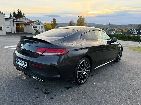 Mercedes-Benz C300 2020 photo 4