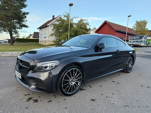 Mercedes-Benz C300 2020 photo 2