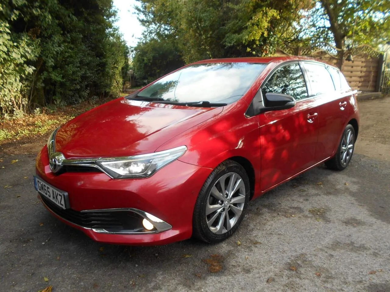 Toyota Auris 2015 photo 3