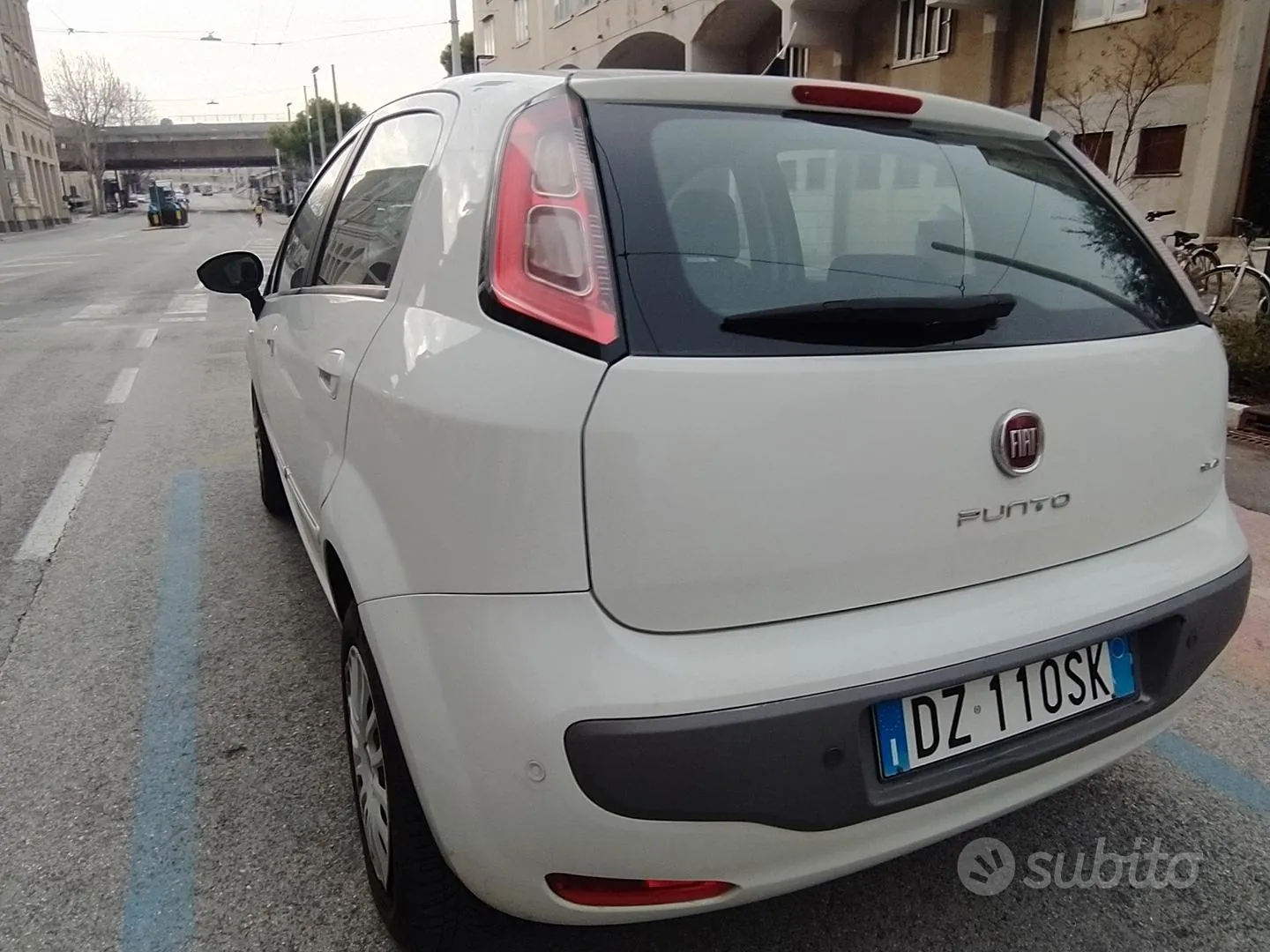 Fiat Punto 2010 photo 3