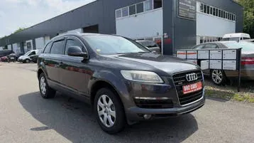 Audi Q7 2006 photo 2