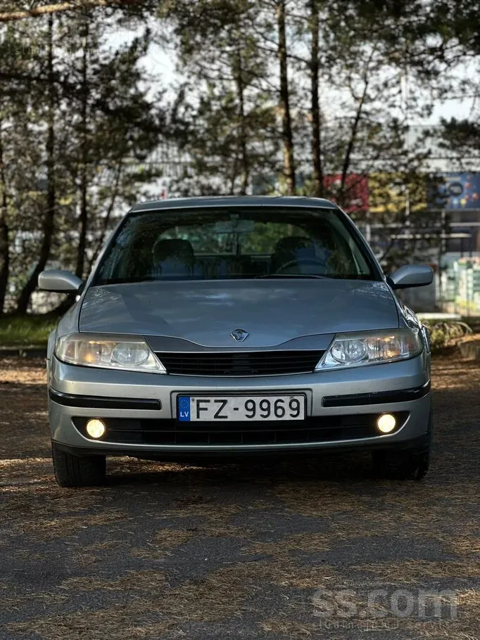 Renault Laguna 2003 photo 2