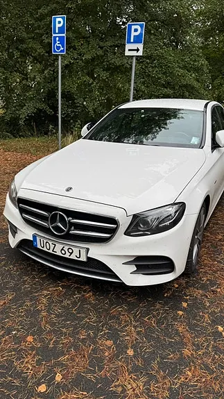 Mercedes-Benz E220 D