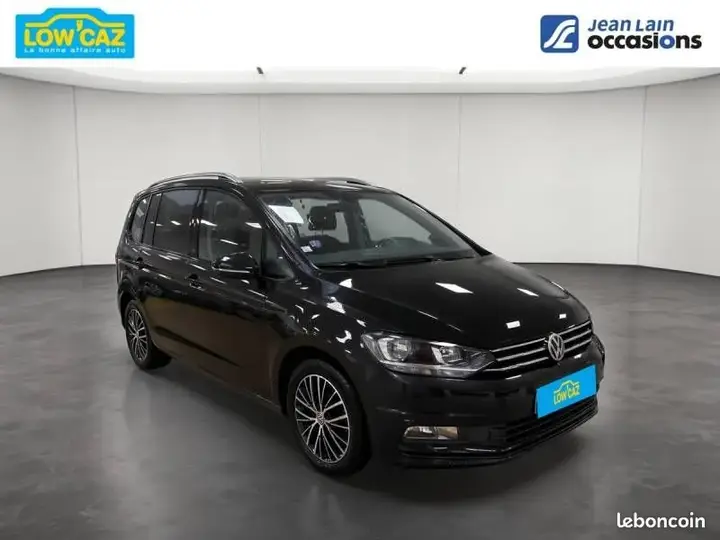 Volkswagen Touran 2017 photo 3