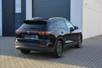 Volkswagen Tiguan 2025 photo 2