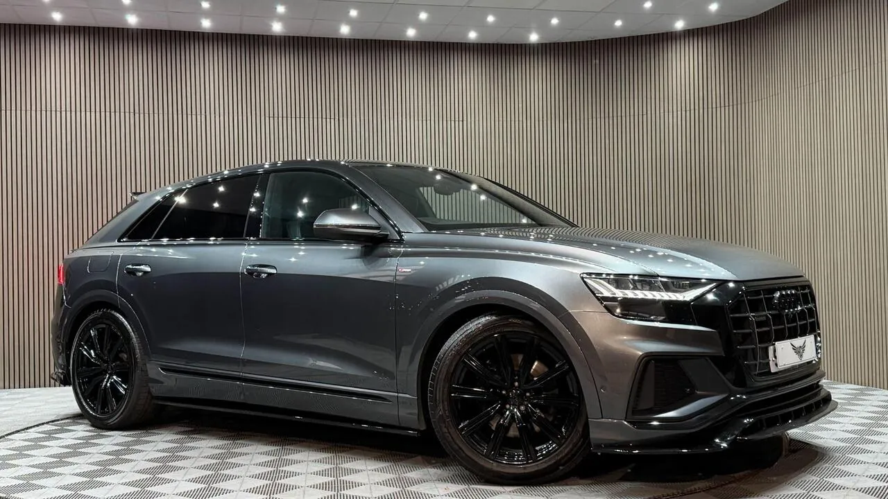 Audi Q8