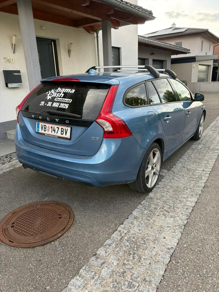 Volvo V60 2013 photo 2