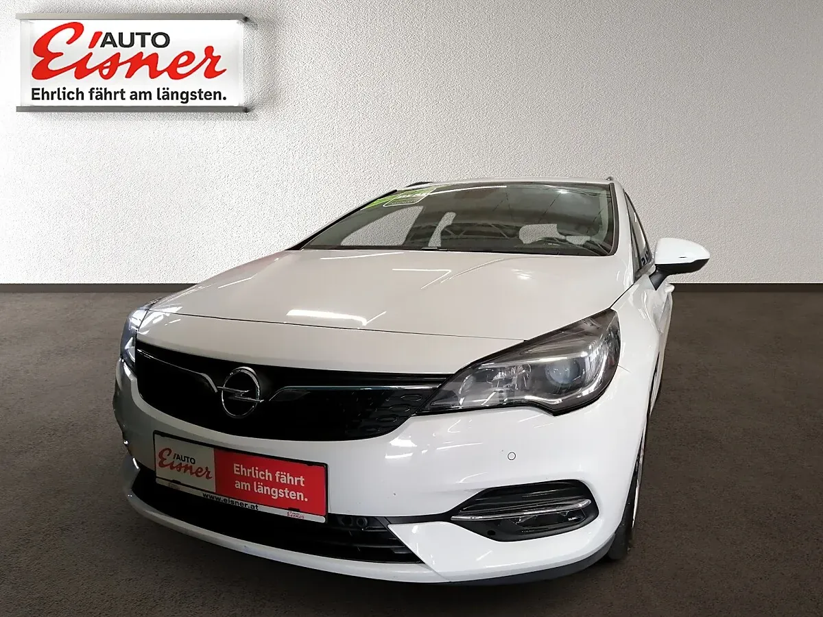 Opel Astra 2020 photo 2