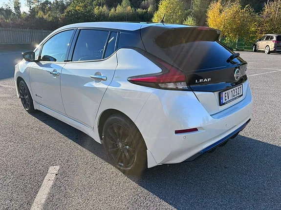 Nissan Leaf 2018 photo 3