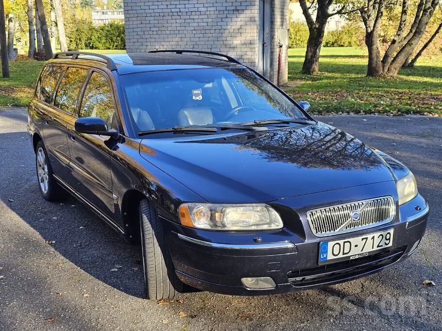 Volvo V70 2005 photo 2