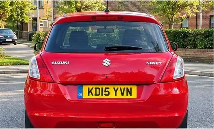 Suzuki Swift 2015 photo 5