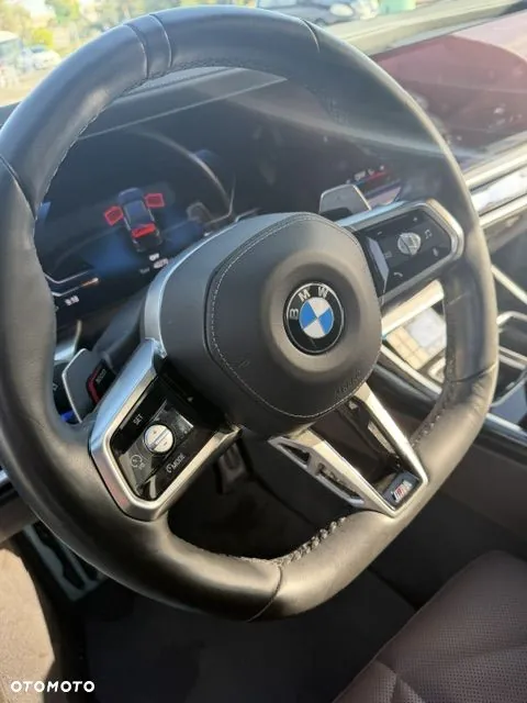 BMW Seria 7 2022 photo 3