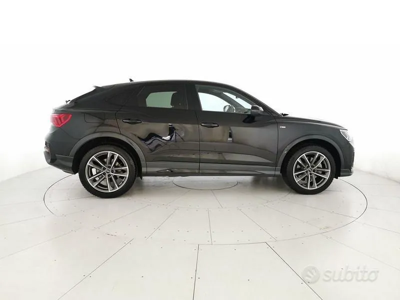 Audi Q3 2025 photo 4