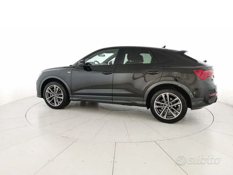 Audi Q3 2025 photo 2