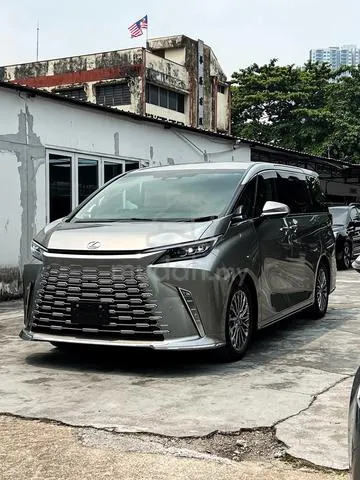 Lexus Lm 500H
