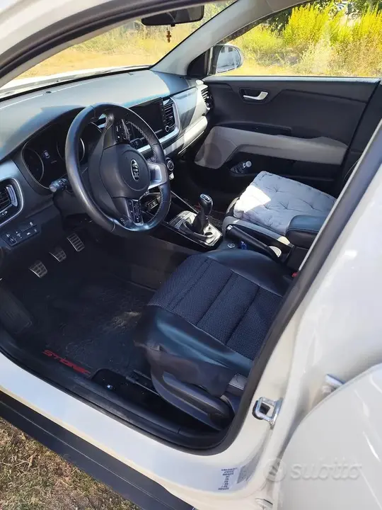 Kia Stonic 2019 photo 5