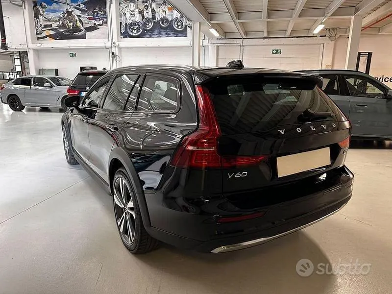 Volvo V60 2023 photo 4