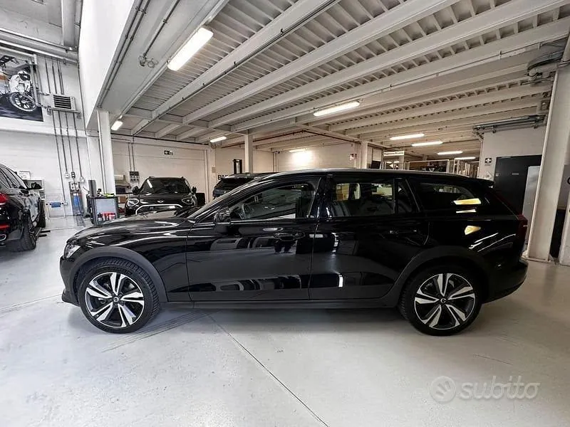 Volvo V60 2023 photo 5