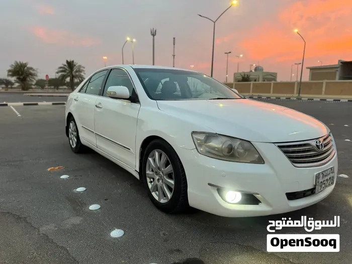 Toyota Aurion
