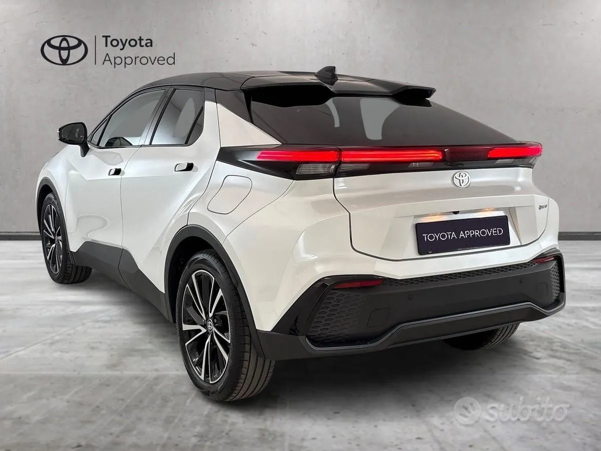 Toyota C-Hr 2025 photo 5