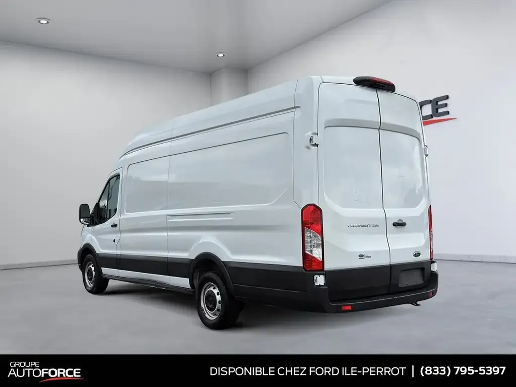 Ford Transit Cargo Van 2023 photo 4