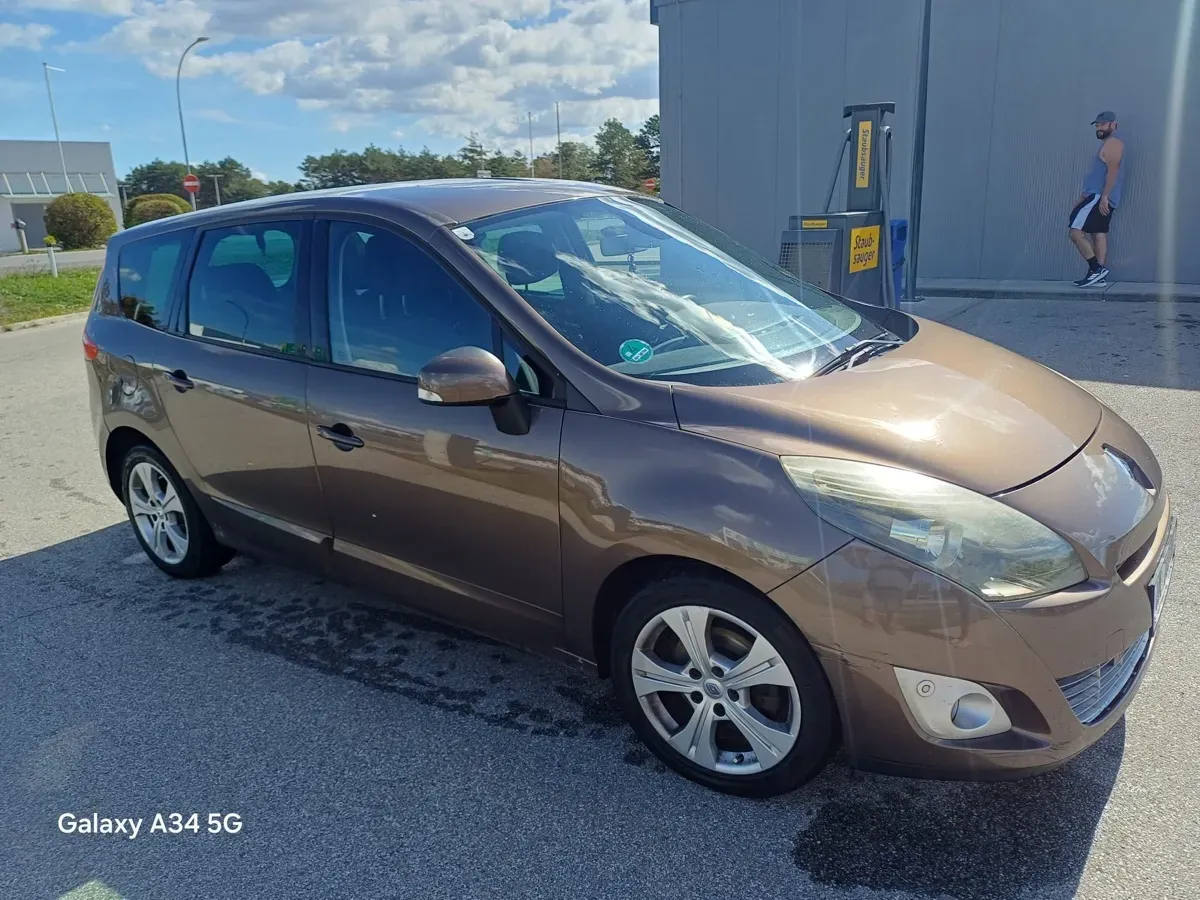 Renault Grand Scénic 2009 photo 3