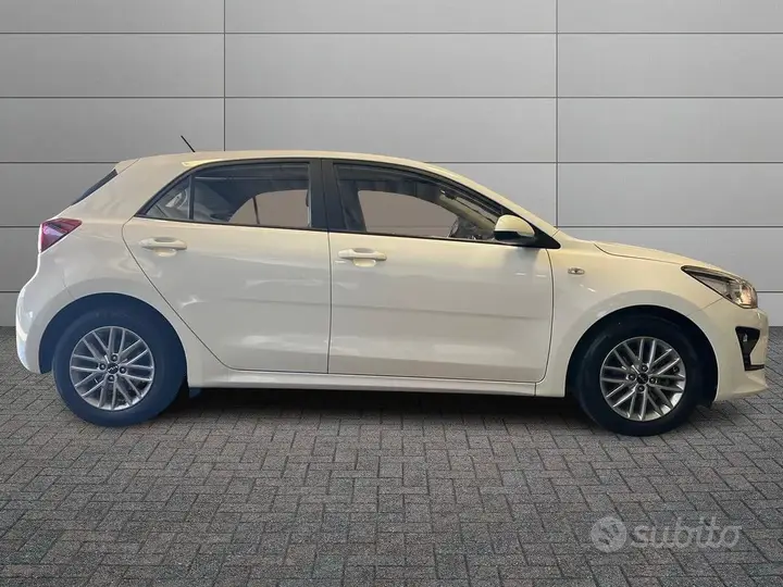 Kia Rio 2022 photo 3