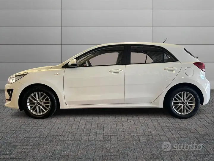 Kia Rio 2022 photo 2