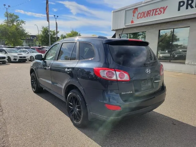 Hyundai Santa Fe 2012 photo 3