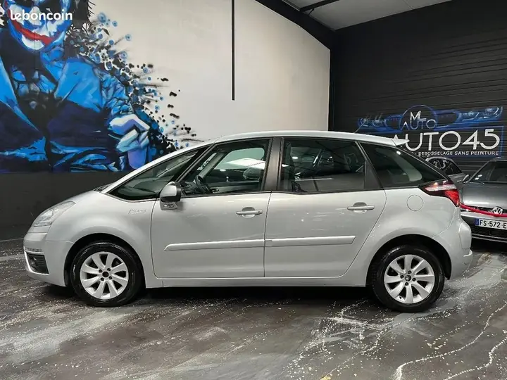 Citroen C4 Picasso 2010 photo 5